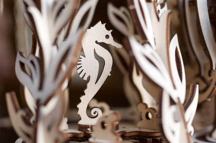 Ugears|自我推進模型 旋轉的海底樂園