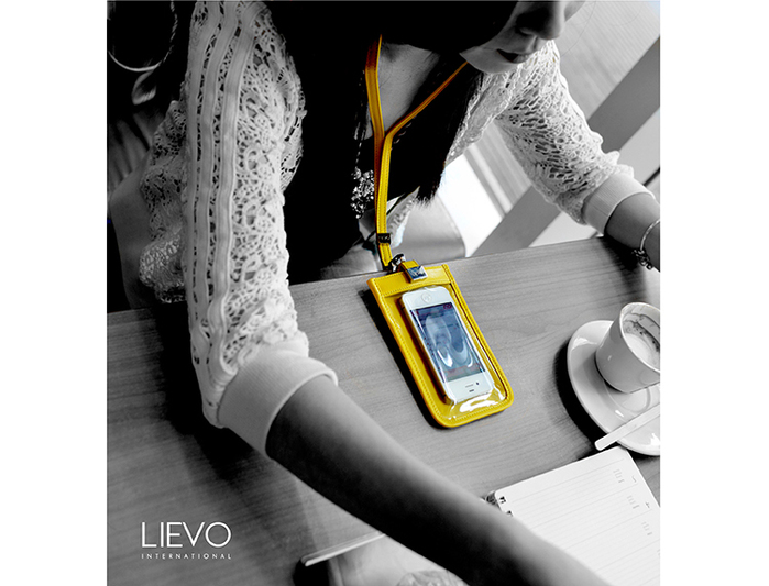 (複製)LIEVO|頸掛式真皮手機套5.7 吋適用-TOUCH(黑)