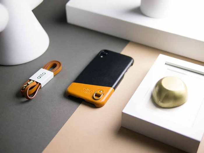 Alto|iPhone XR 皮革保護殼 Anello (渡鴉黑)