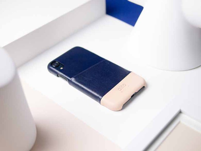 Alto|iPhone XR 皮革保護殼 Metro (海軍藍/本色)