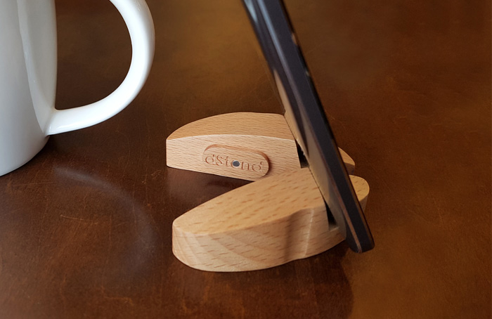 dStand|瓢蟲造型 原木手機架【胡桃木 / 櫸木】
