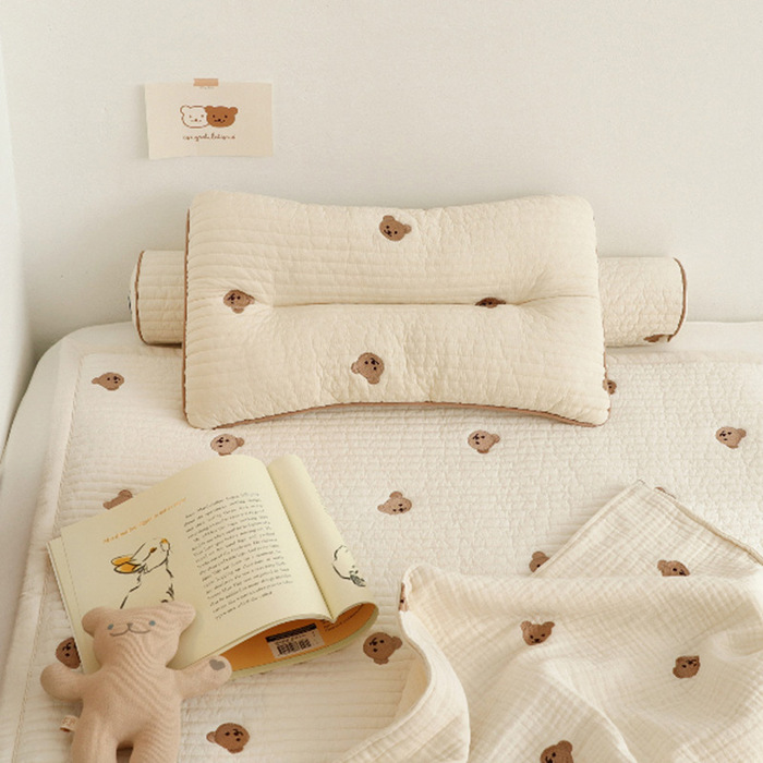 (複製)韓國Chezbebe| 經典小熊刺繡純棉幼兒枕 L